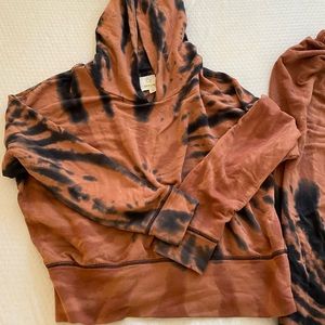 OFFLINE BY AERIE SET